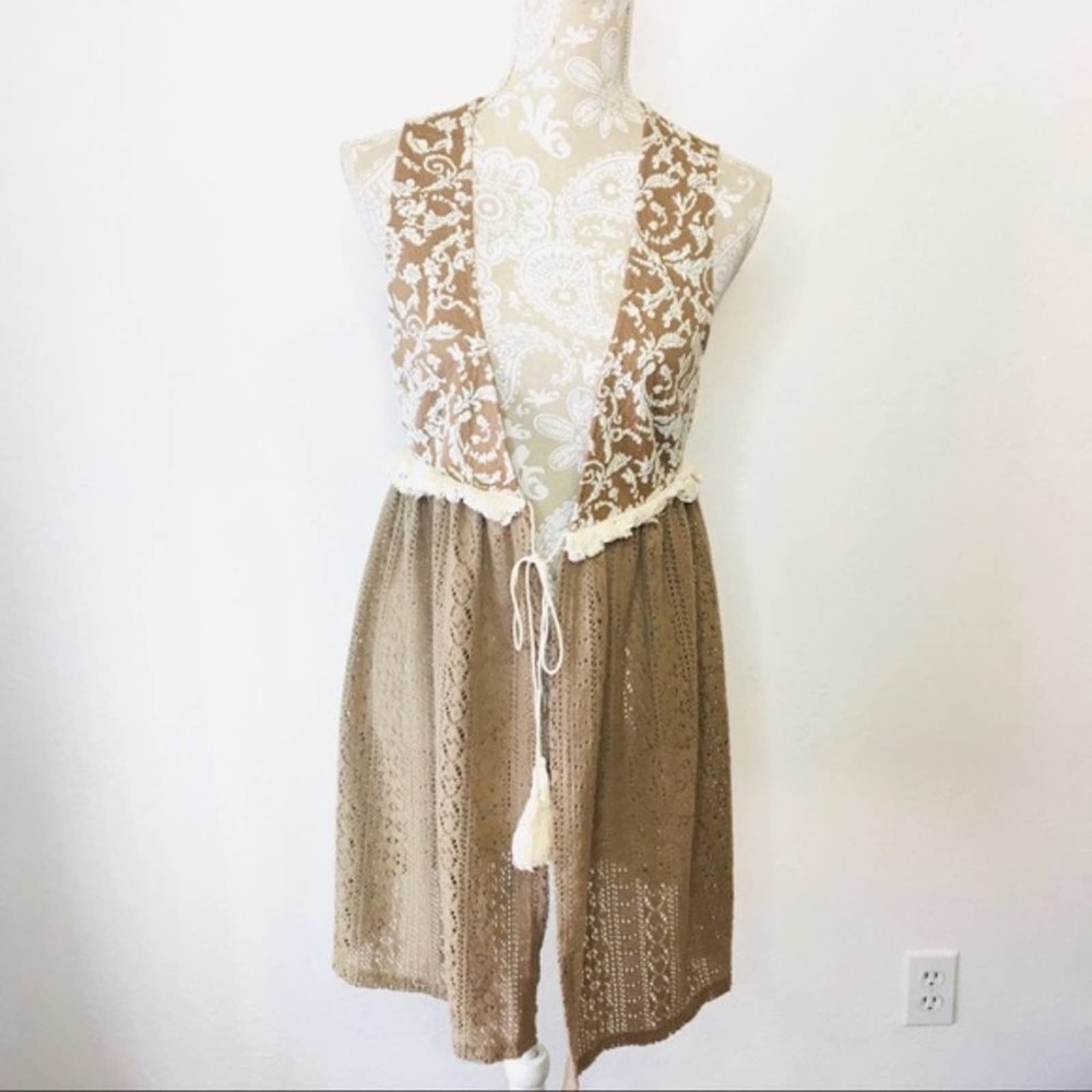 Altar'd State SM Vest Embroidered Lace Tassel 1198